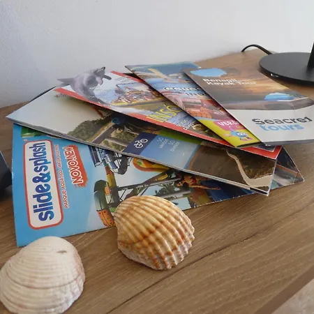 Sweet Pear With Garage *