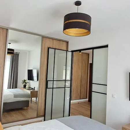 Sweet Pear With Garage Apartman