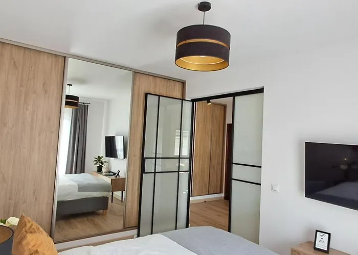 Sweet Pear With Garage Apartament